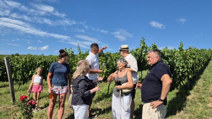 523389995_1175043381330631_1712692631974694516_n