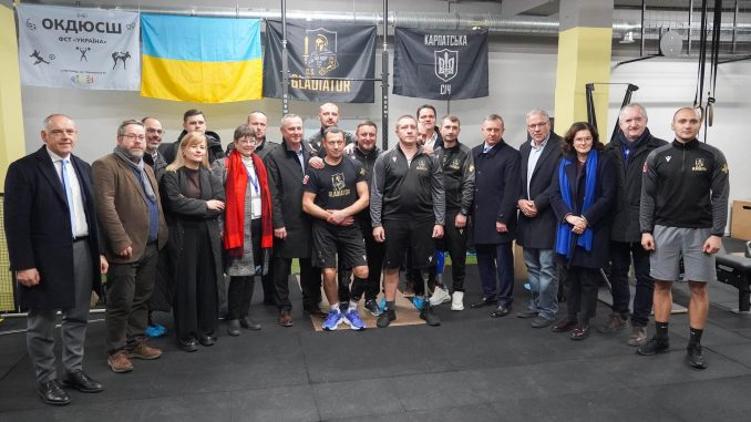 «Ми з вами до перемоги»: Делегація Європейського комітету регіонів відвідала Ужгород для обговорення відновлення та потреб громади