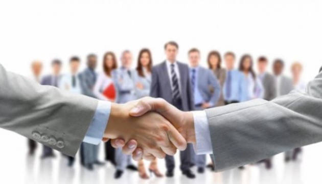 Півтисячі ВПО працевлаштовано: Закарпатський центр зайнятості підбив підсумки роботи з переселенцями за 2025 рік