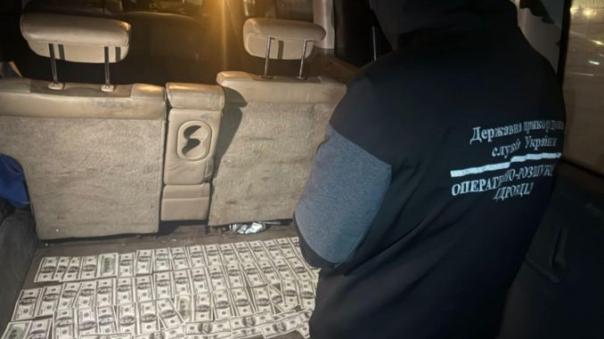 b931ec89-fa7c-4c79-9516-2e9219965847