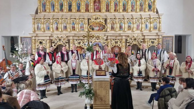 Благодійність та автентика: Закарпатський хор готує Великий різдвяний концерт на підтримку ЗСУ (АНОНС)