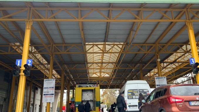 Кордон у цифрах: Закарпатська митниця пропустила 5,6 млн людей за рік